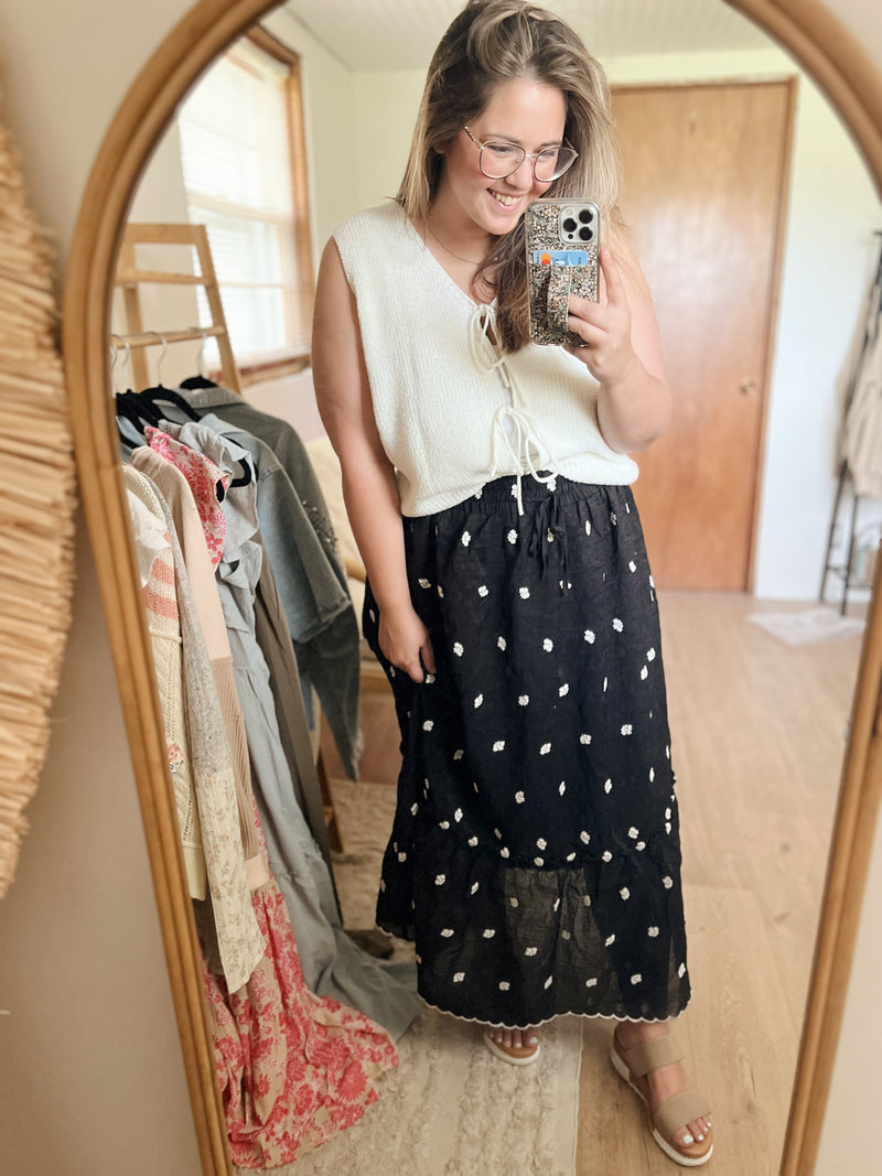 black floral skirt {small-3xl}